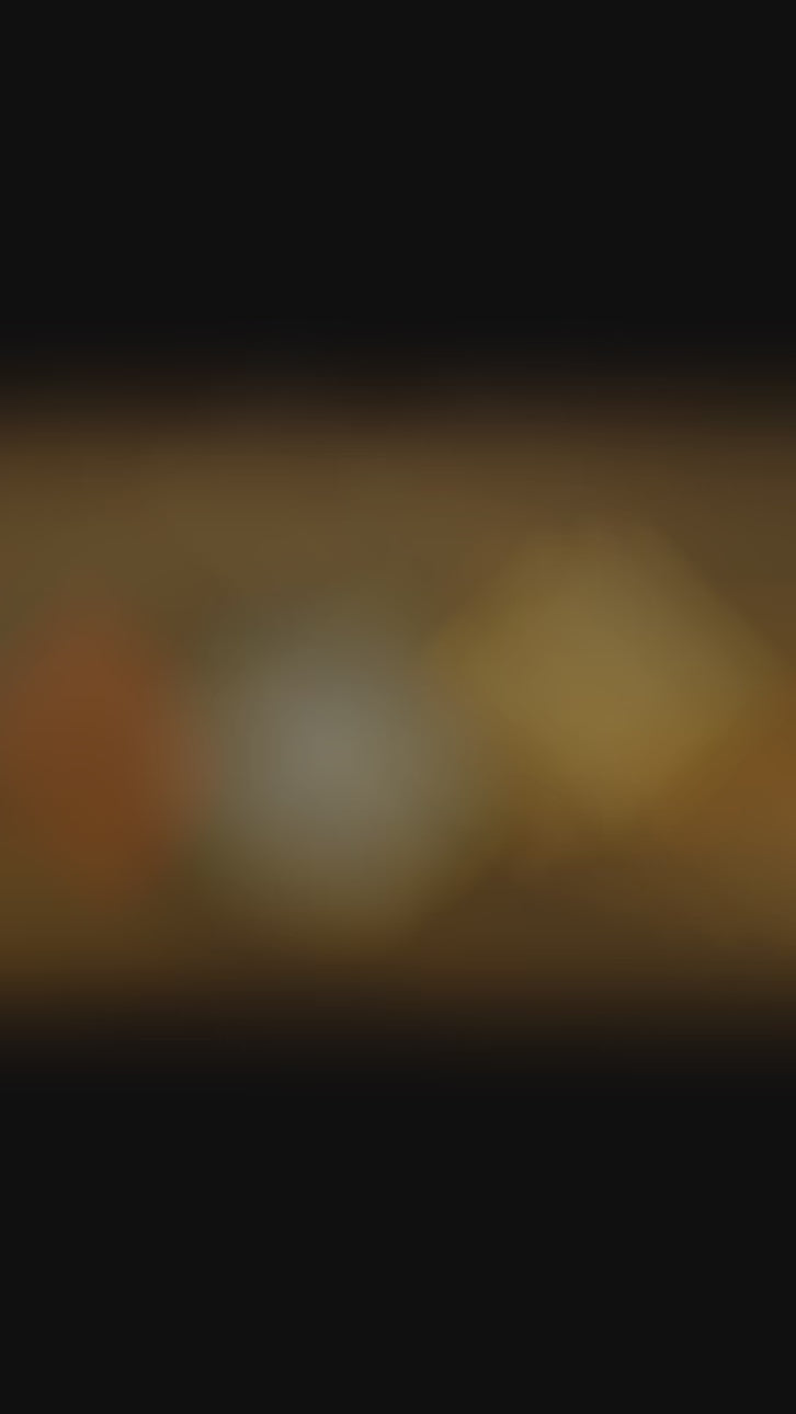 handmade scented candle spicy notes